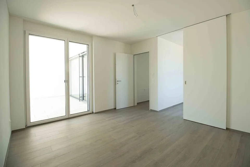 Modern living in the green - first occupancy – photo 4 of 6
