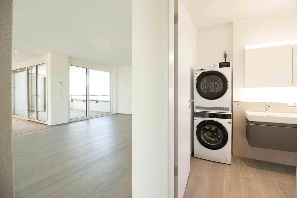 Modern living in the green - first occupancy – photo 6 of 6