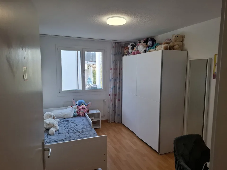 Grosszügige 4-Zimmerwohnung – Foto 7 von 10