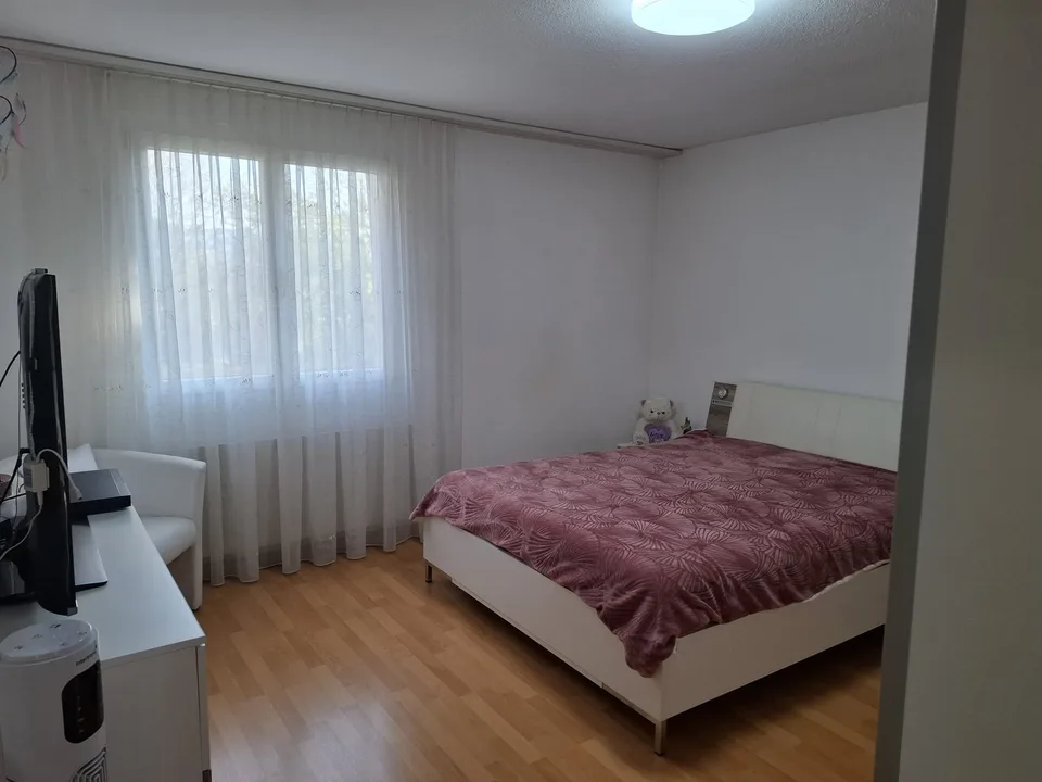 Grosszügige 4-Zimmerwohnung – Foto 5 von 10