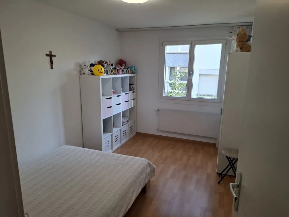 Grosszügige 4-Zimmerwohnung – Foto 6 von 10