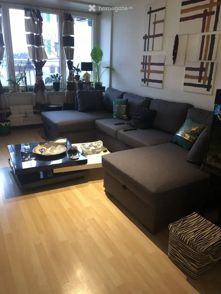 3 Zimmer Durchgangswohnung mit 79 m², Balkon und Seeblick – Foto 2 von 5