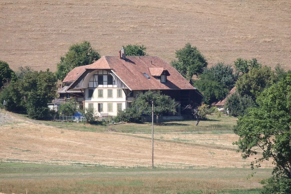 Casa colonica storica con vista panoramica, carattere e grande potenziale – foto 2 di 7
