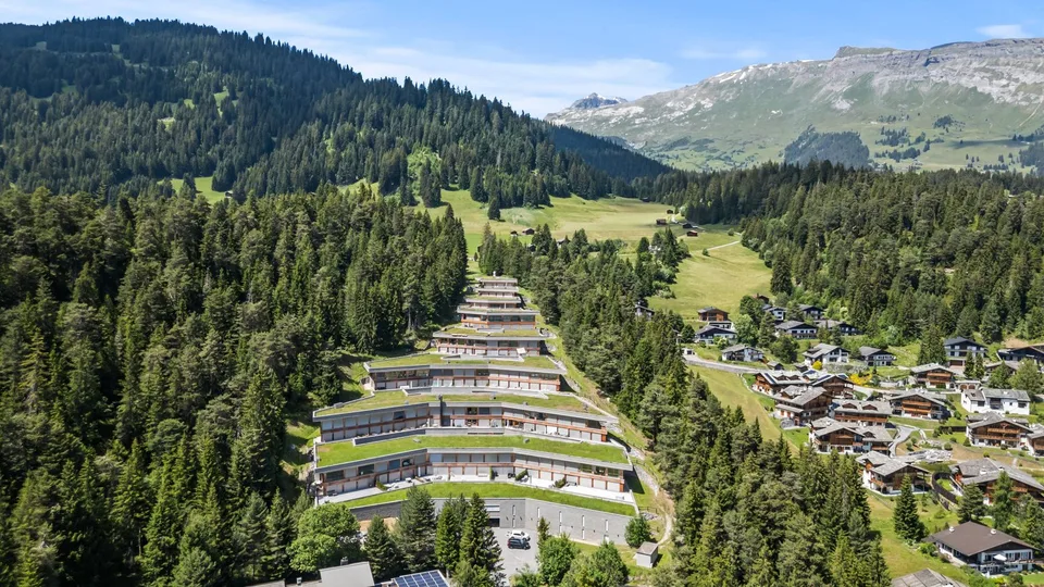 LAAX – Exklusiver Zweitwohnsitz mit herrlichem Garten, traumhaftem Bergpanorama & Ski-in/Ski-out – Foto 11 von 11