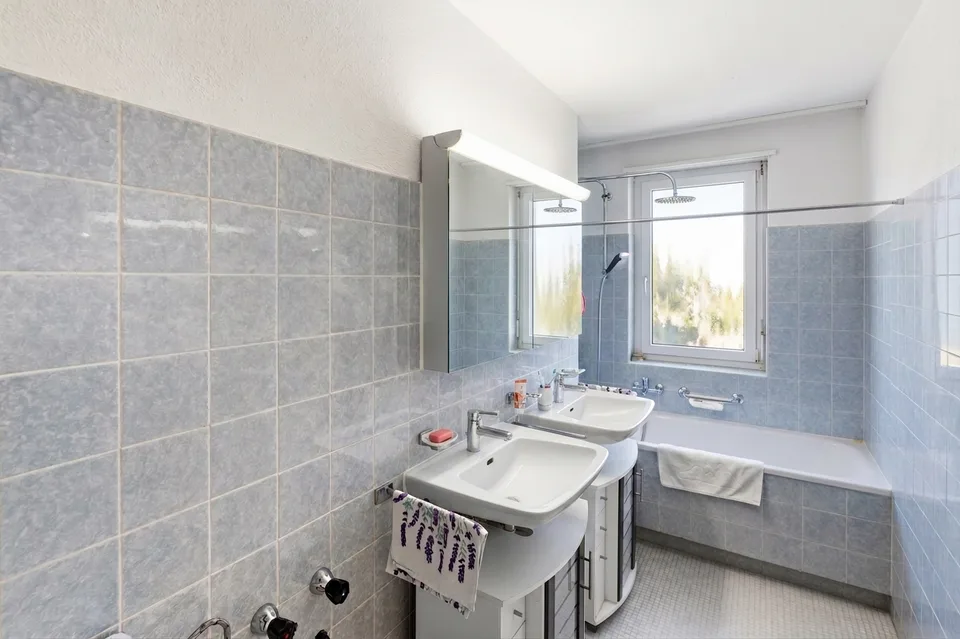 Charmante 5.5-Zimmer-Dachwohnung mit Seeblick in Meilen – Foto 9 von 10