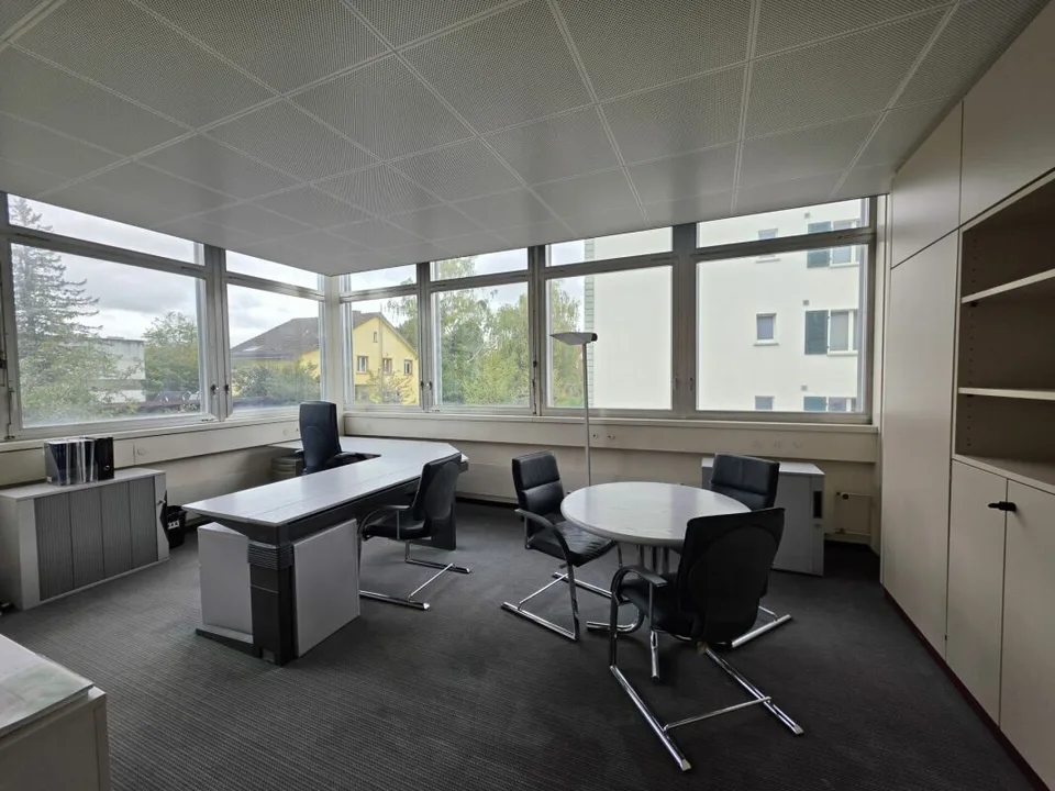 Spazio per le vostre idee di business a Nidau - uffici flessibili da 12 a 40 m² – foto 6 di 10