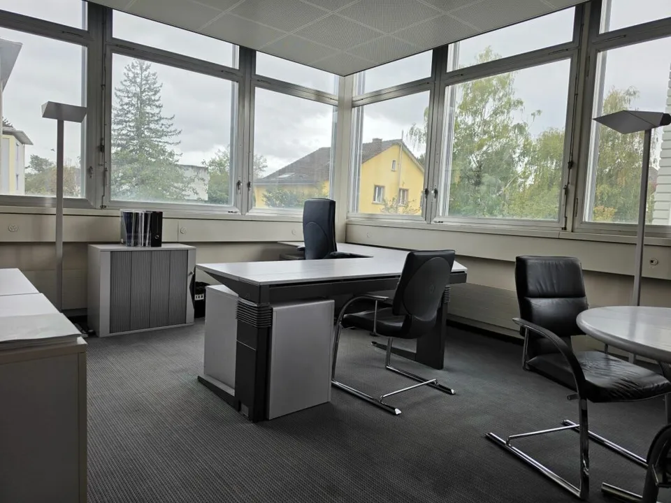 Spazio per le vostre idee di business a Nidau - uffici flessibili da 12 a 40 m² – foto 4 di 10