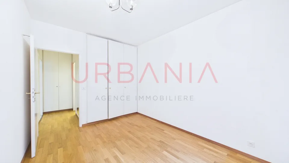 Exclusivité appartement à rénover au coeur des Eaux-Vives – Foto 9 von 13