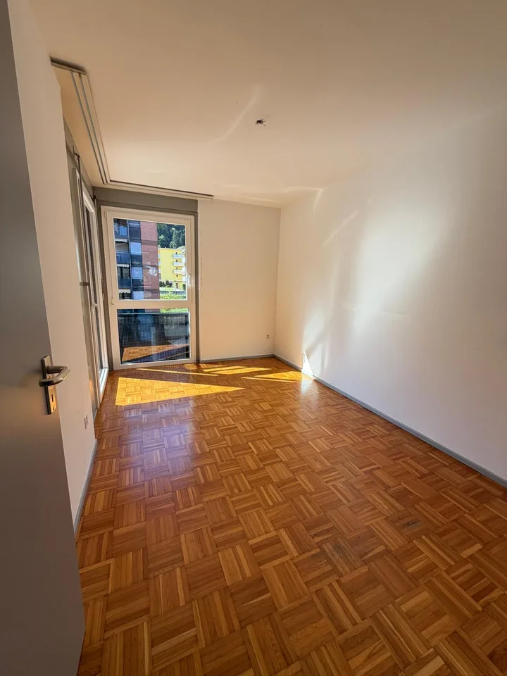Helles und geräumiges Appartement – Foto 8 von 11