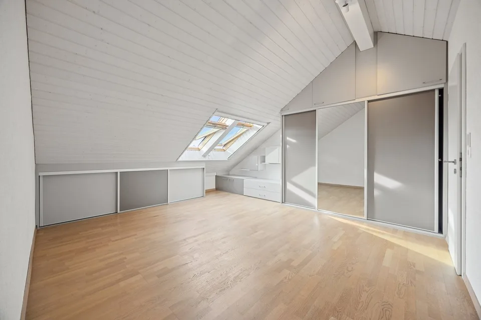 Duplex spazioso con grande terrazza e bella vista sul lago – foto 9 di 10