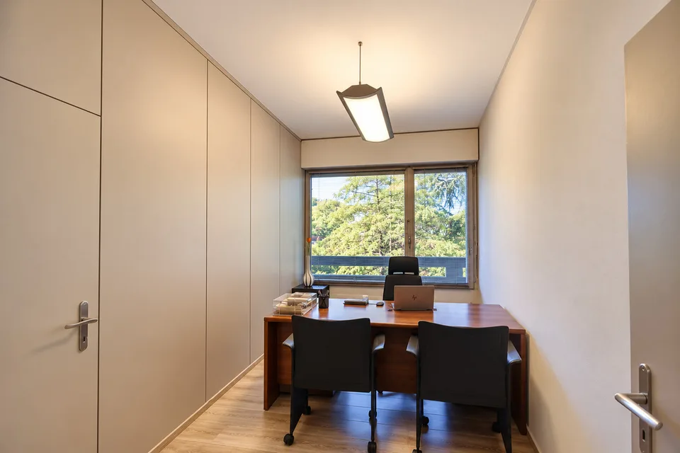 Bureaux d'environ 177 m² au coeur de Florissant – foto 2 di 7