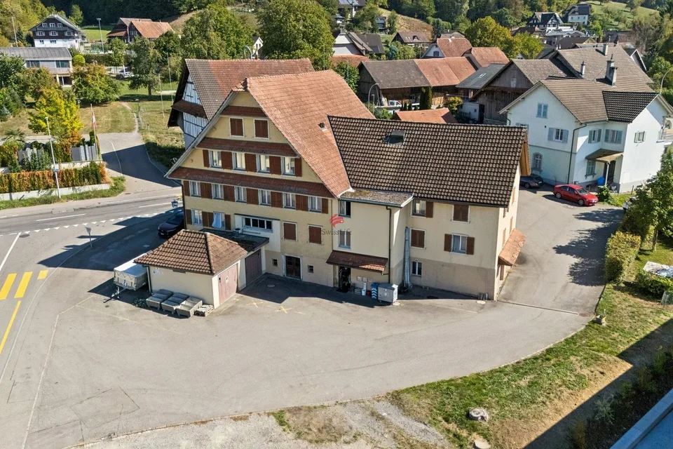 Zentrales Baugrundstück mit Entwicklungspotenzial – Foto 2 von 13