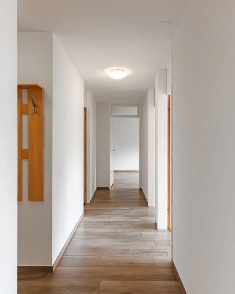 Helle 4-Zimmer-Wohnung im Erdgeschoss (HP) in Reinach BL – sofort verfügbar – Foto 4 von 11