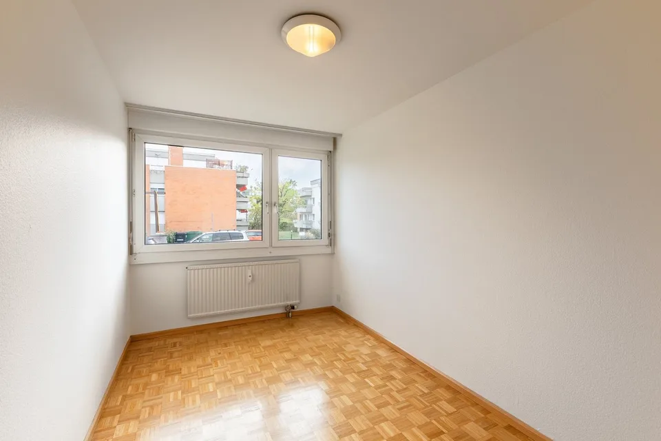 Helle 4-Zimmer-Wohnung im Erdgeschoss (HP) in Reinach BL – sofort verfügbar – Foto 6 von 11