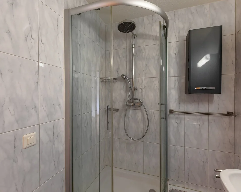 Helle 4-Zimmer-Wohnung im Erdgeschoss (HP) in Reinach BL – sofort verfügbar – Foto 9 von 11