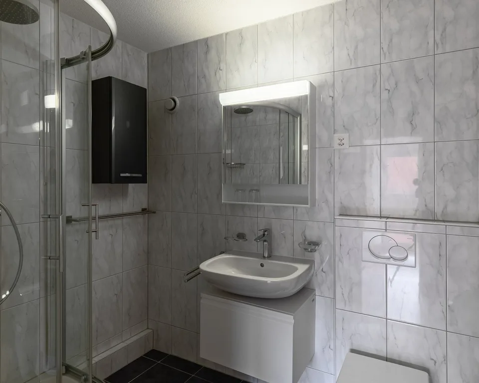 Helle 4-Zimmer-Wohnung im Erdgeschoss (HP) in Reinach BL – sofort verfügbar – Foto 8 von 11