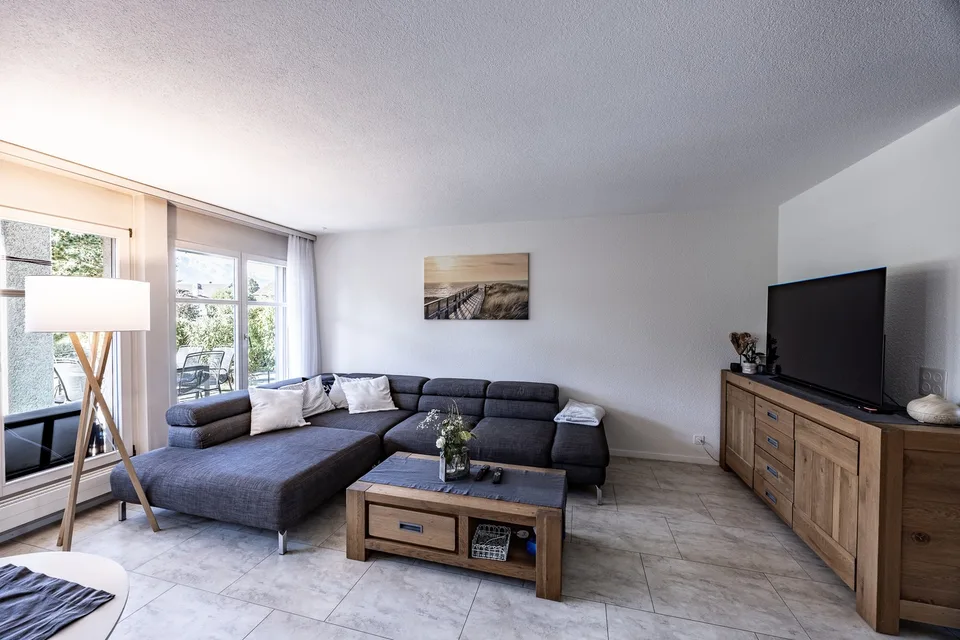 Vivre avec jardin et vue sur les montagnes - Votre nouvelle maison à Uetendorf – photo 3 sur 5