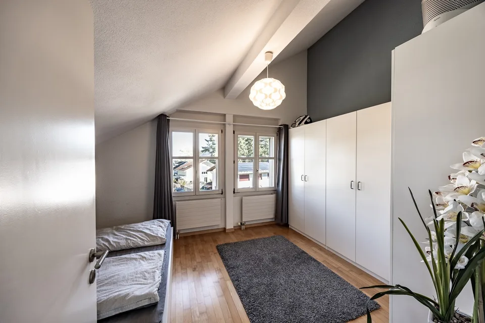 Vivre avec jardin et vue sur les montagnes - Votre nouvelle maison à Uetendorf – photo 5 sur 5
