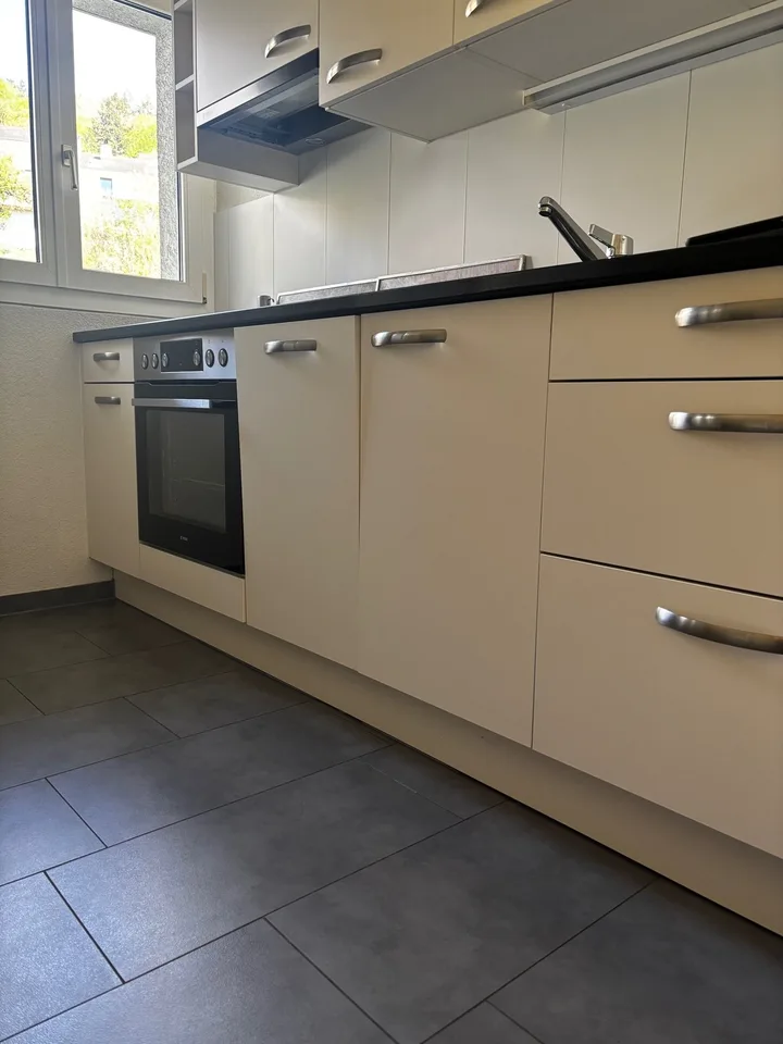 Appartement en duplex de 3,5 pièces avec vue panoramique à Biel – photo 8 sur 13