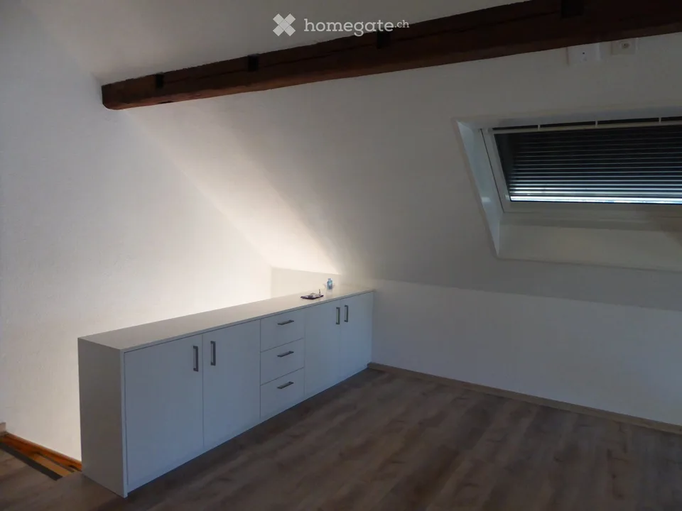 3 Zimmer Dachwohnung 2. Stock – Foto 2 von 4