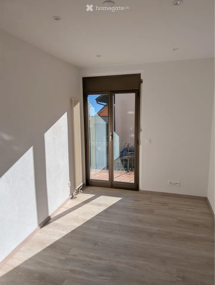 Gemütliche 2-Zimmer-Wohnung im Herzen von Minusio CHF 990 – Foto 3 von 5