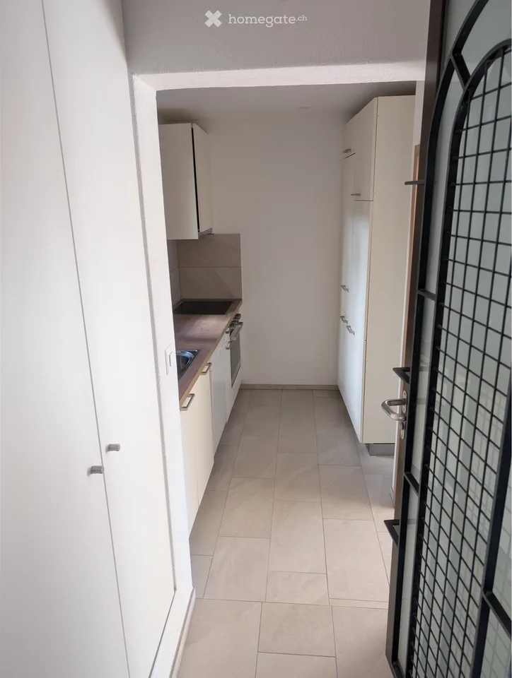 Gemütliche 2-Zimmer-Wohnung im Herzen von Minusio CHF 990 – Foto 2 von 5