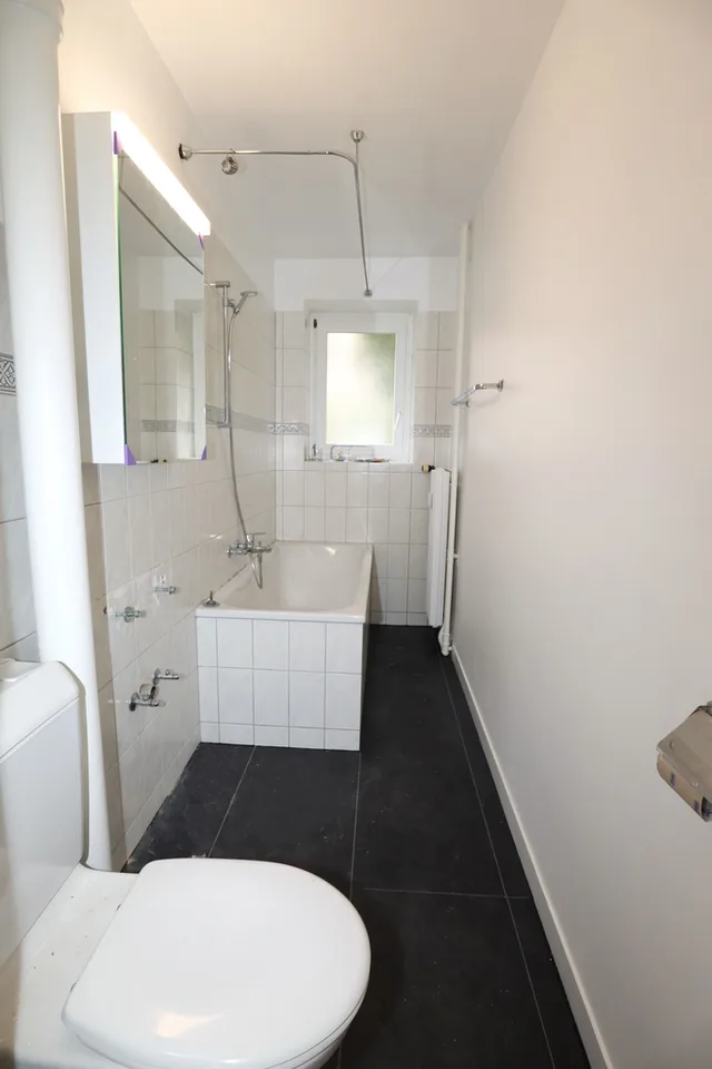 Moderne 2-Zimmerwohnung mit moderner Küche – Foto 5 von 7
