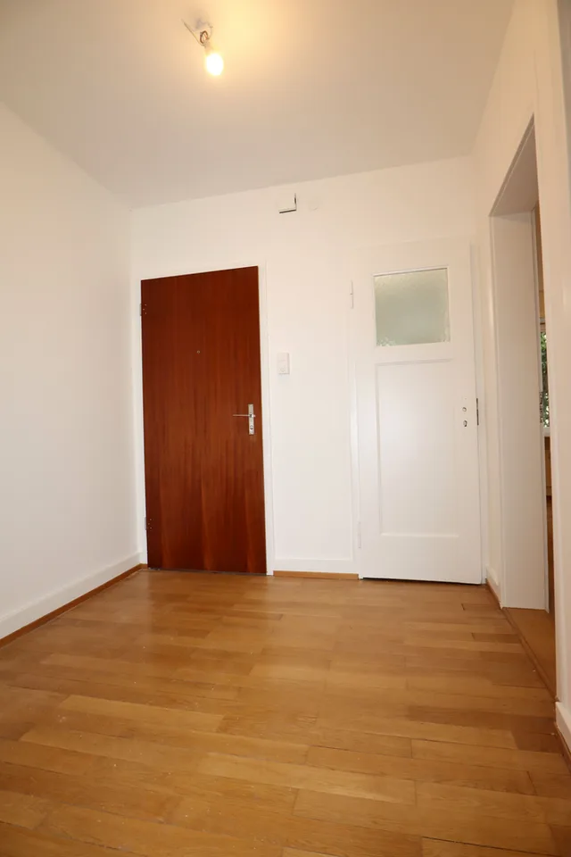 Moderne 2-Zimmerwohnung mit moderner Küche – Foto 4 von 7