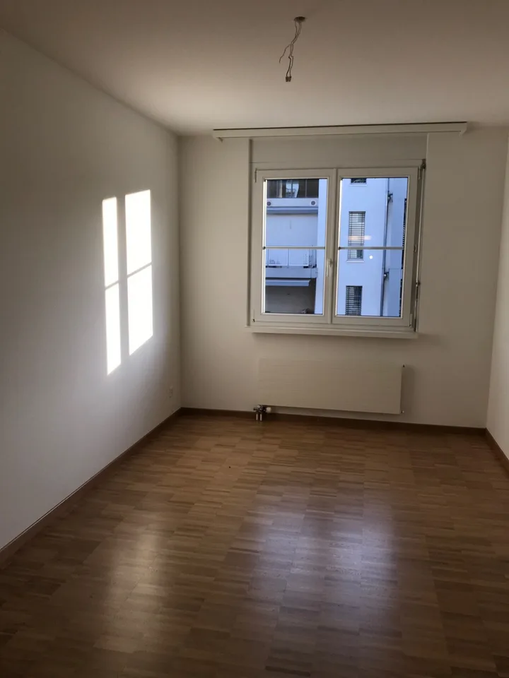Tolle Wohnung mit Balkon zu vermieten ... – Foto 9 von 11
