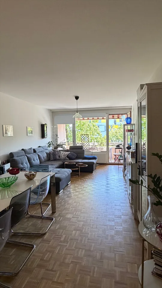 Appartamento di quattro locali vicino al quartiere delle Nazioni – foto 3 di 13