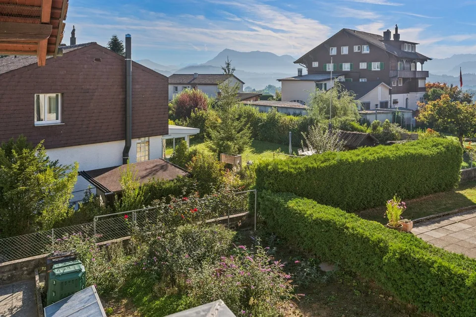 7.5 Zimmer Einfamilienhaus in Rothenburg – Foto 3 von 9