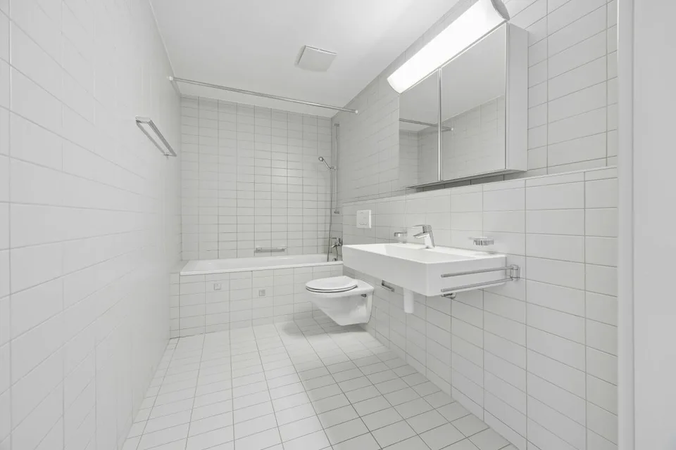 Appartement de 3,5 pièces avec jardin, idyllique au bord du ruisseau – photo 4 sur 7