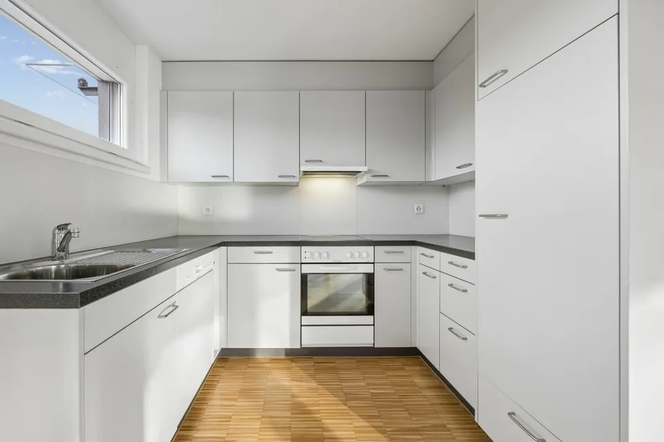 Appartement de 3,5 pièces avec jardin, idyllique au bord du ruisseau – photo 3 sur 7