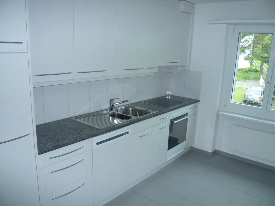 Bright 2-room apartment with balcony and view in Effretikon – photo 4 of 6