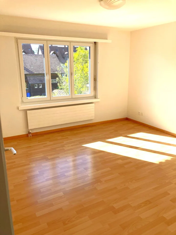 An ruhiger, schöner Lage vermieten wir – Foto 4 von 14