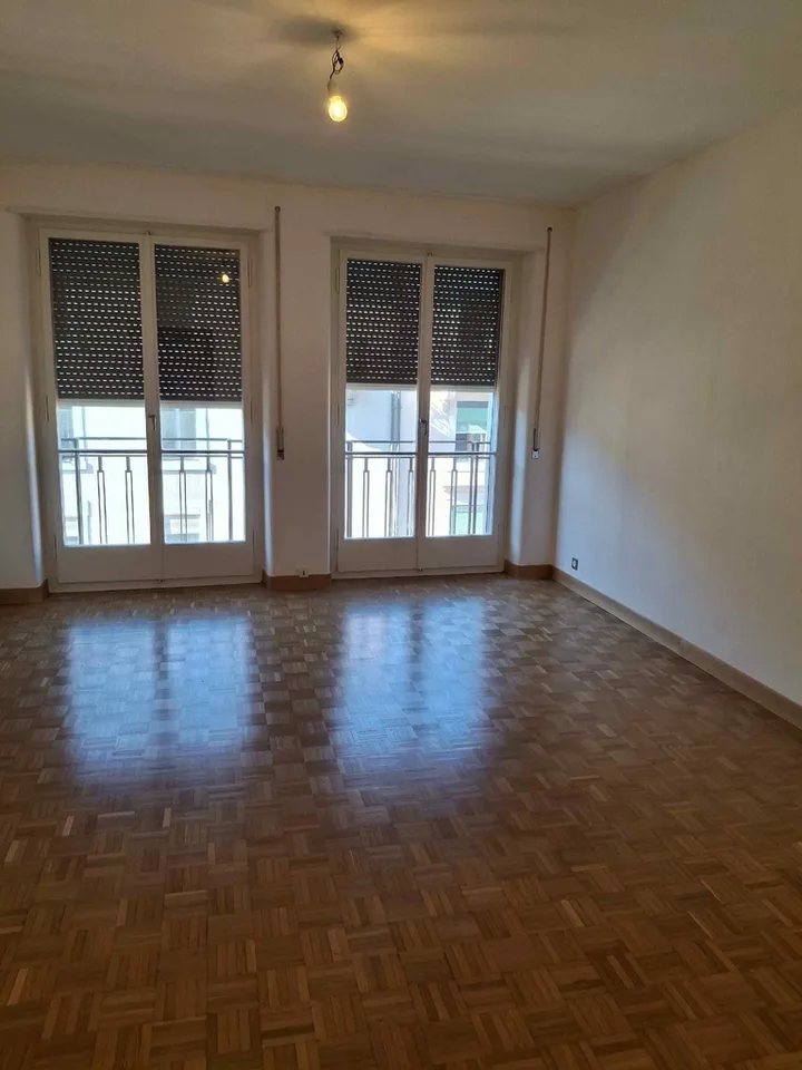 Stadtteil Eaux Vives, nahe allen Annehmlichkeiten und See – Foto 3 von 5