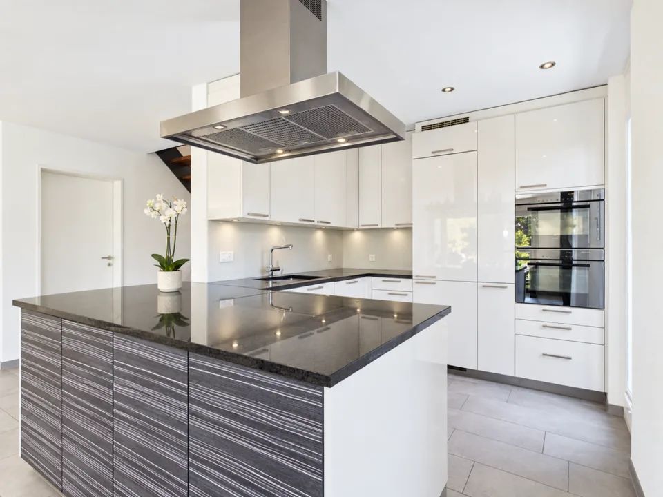 6.5 Zimmer Einfamilienhaus in Mönchaltorf – Foto 3 von 6
