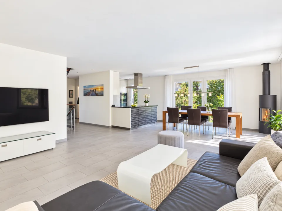 6.5 Zimmer Einfamilienhaus in Mönchaltorf – Foto 2 von 6