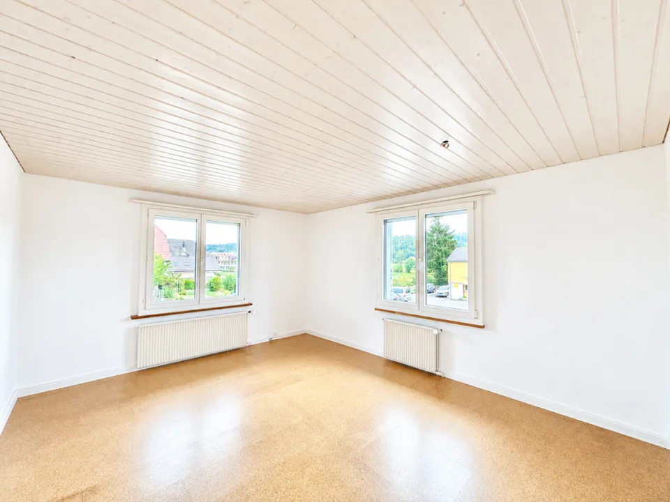 Maison mitoyenne double avec potentiel de développement & système PV ! Copie – photo 3 sur 13
