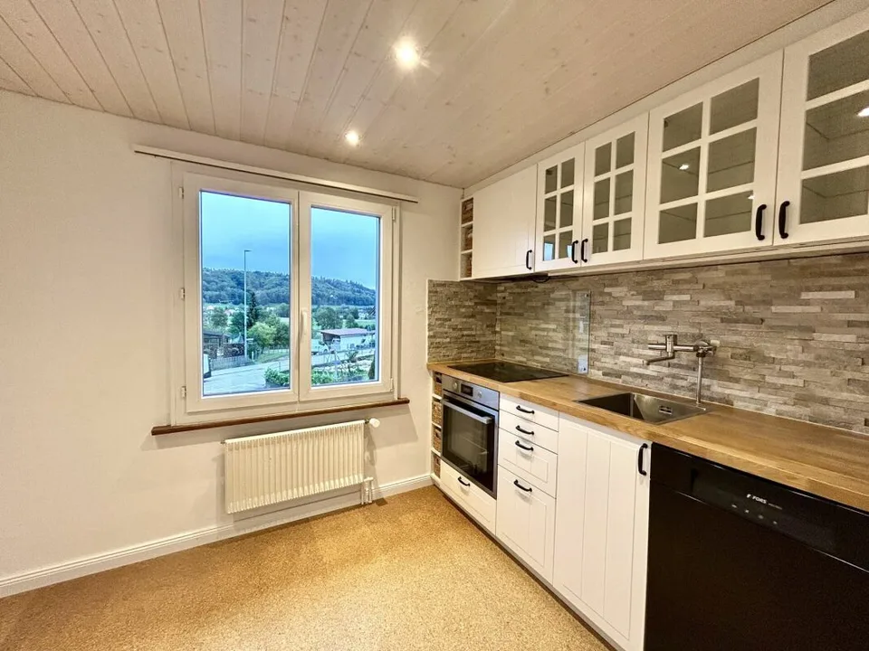 Maison mitoyenne double avec potentiel de développement & système PV ! Copie – photo 9 sur 13
