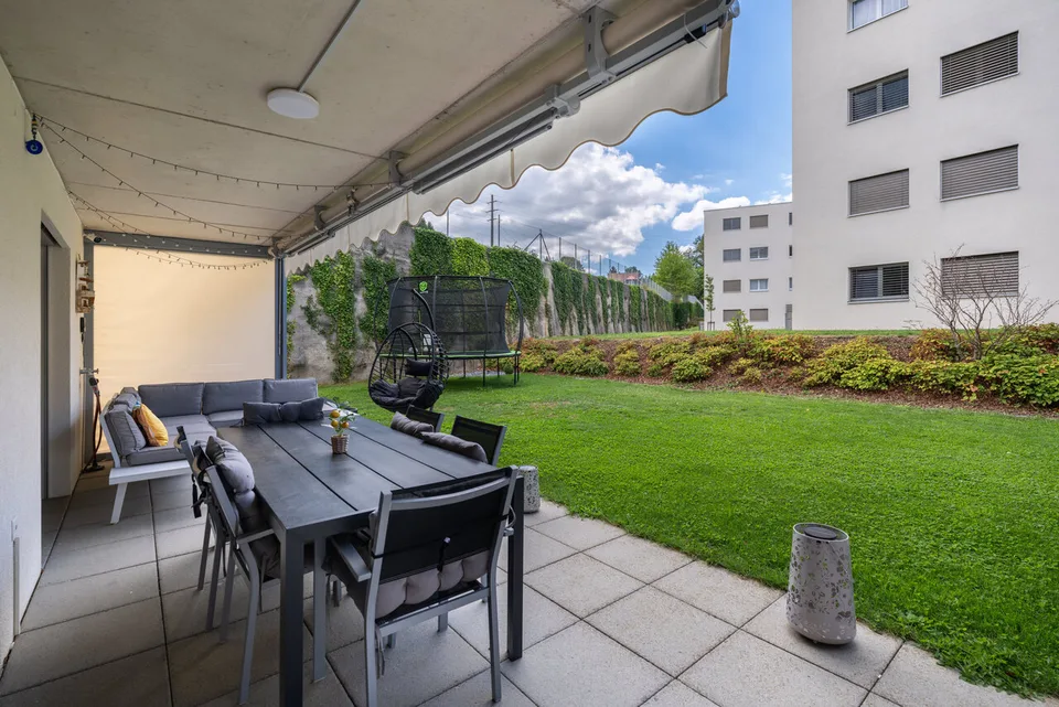 Modern living with private garden - attractive 4.5-room apartment – photo 12 of 13