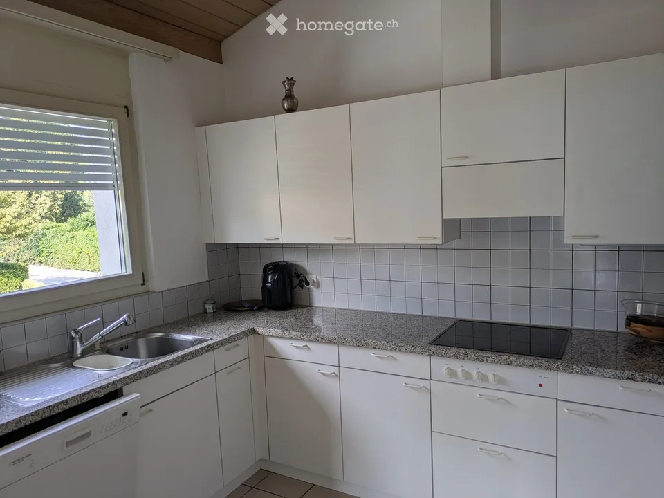 Schöne 3.5-Zimmer-Wohnung mit 100m2 gesucht – Foto 2 von 5