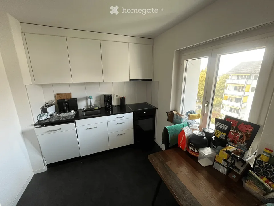 Sopra i tetti di Uster: Appartamento luminoso di 3 locali con balcone – foto 5 di 5
