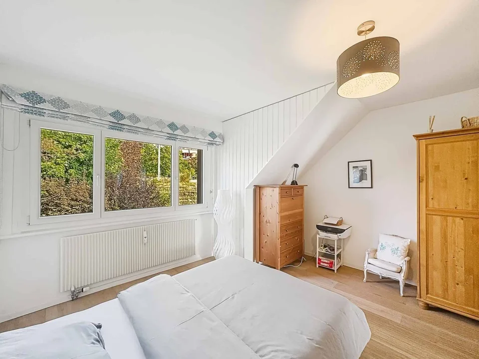 Superbes 4,5-Zimmer-Wohnung mit 129,5 m2 Innenraum + Balkon – Foto 11 von 13