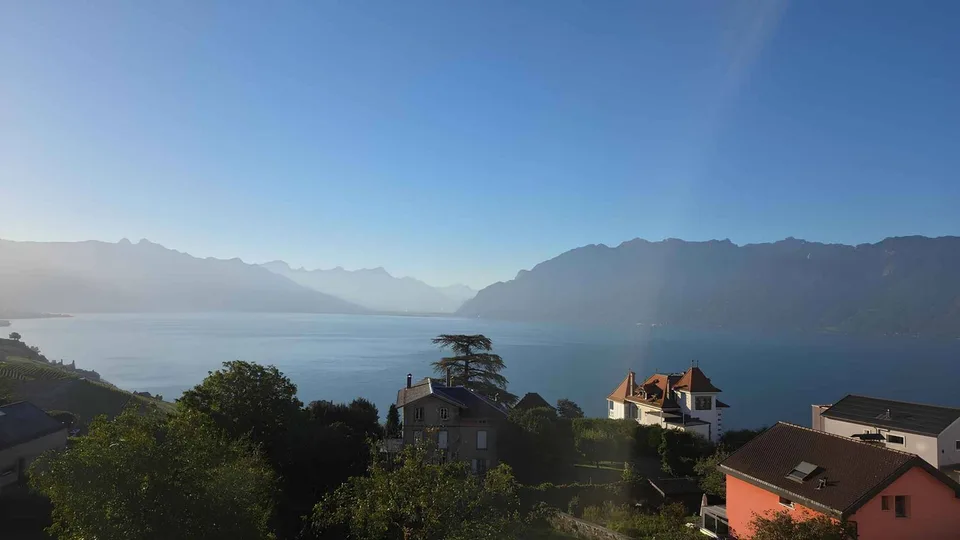 Superbes 4,5-Zimmer-Wohnung mit 129,5 m2 Innenraum + Balkon – Foto 2 von 13