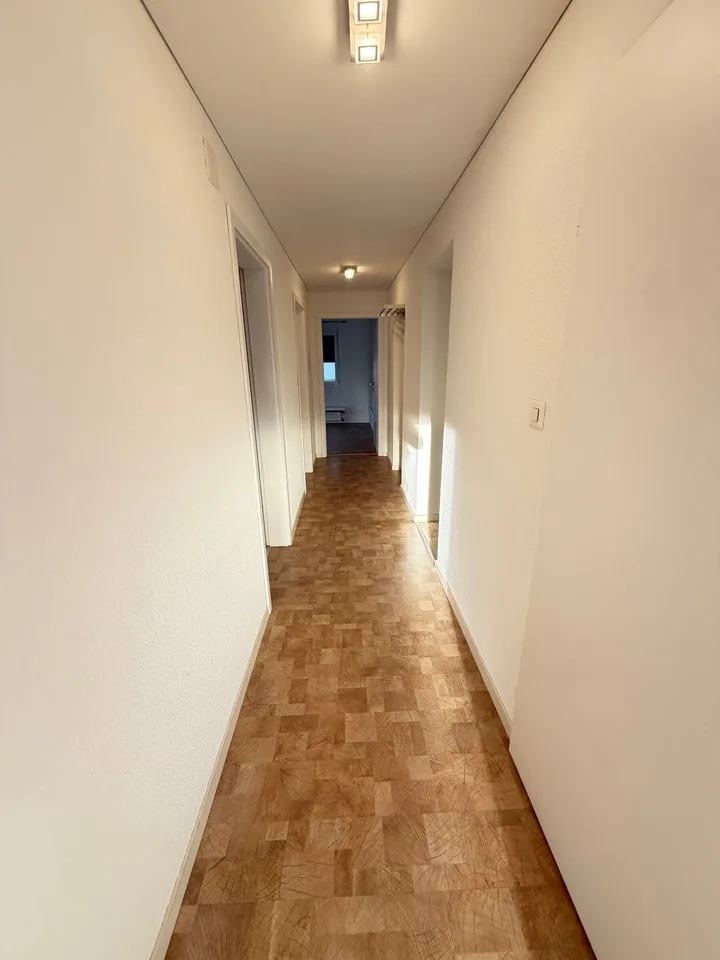 Appartamento luminoso di 5,5 locali al piano terra a Wil SG – disponibile immediatamente! – foto 7 di 10