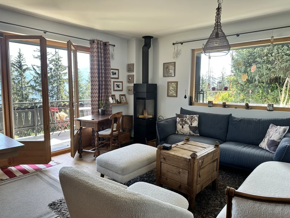 Schönes renoviertes Appartement in der Nähe des Zentrums – Foto 3 von 10
