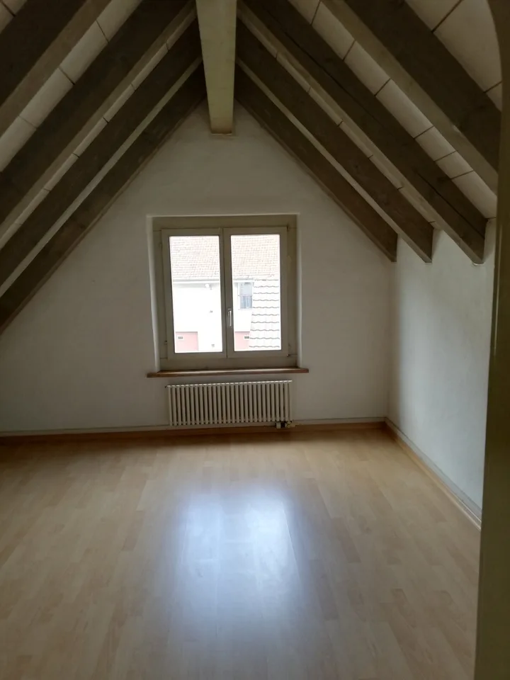 Charmante Maisonette mit grosser Terrasse – Foto 3 von 12