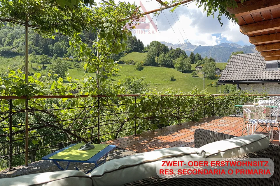 Paradiso di 4.5 locali a Buseno / Paradies mit 4.5 Zimmern in Buseno – foto 1 di 13