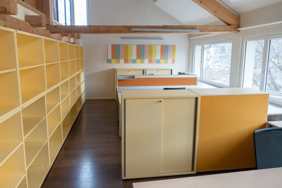 Attika Büro mit traumhafter Aussicht – Foto 9 von 13